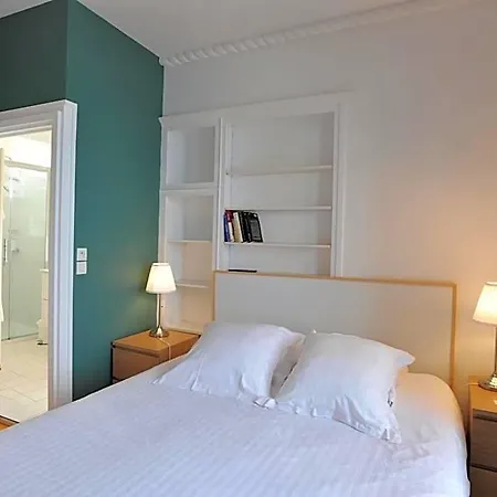 Le De La Hotel 2*